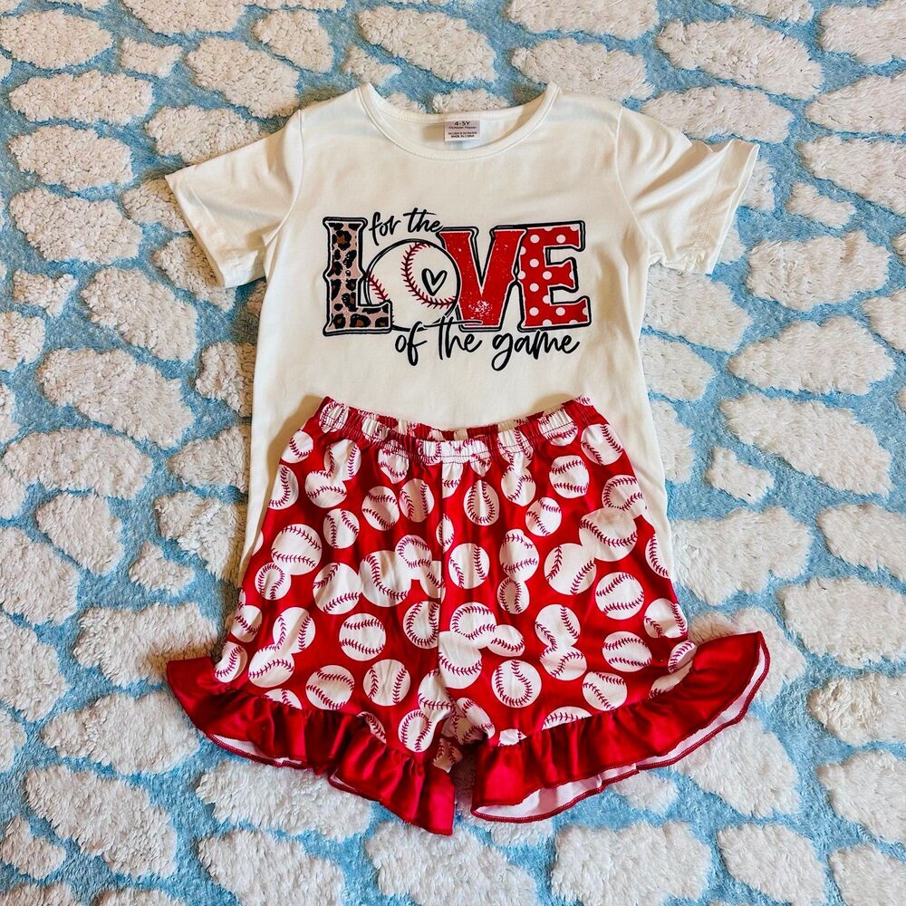 Girl’s baseball boutique style outfit size 4/5